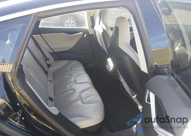 5YJSA1CN1DFP03410: 44535454