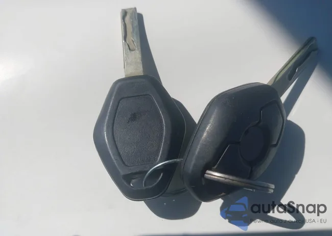 4USBU33587LW73207: 44535527