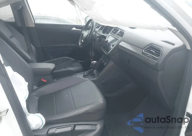 3VV3B7AX3LM080537: 44535574