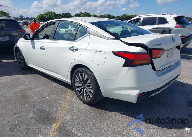 1N4BL4DV0SN308374: 44536837