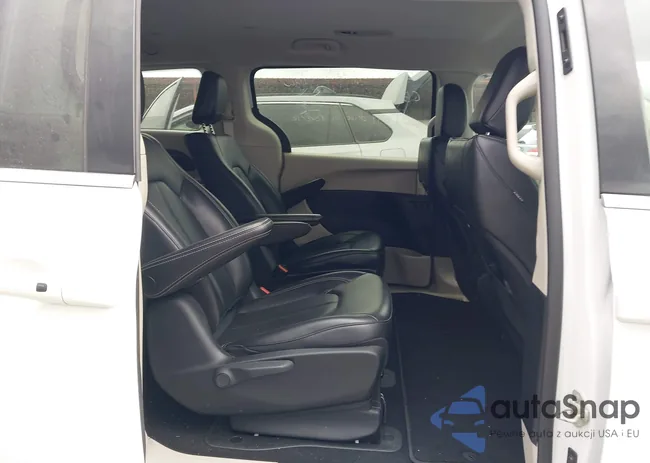 2C4RC1L7XPR611800: 44536857