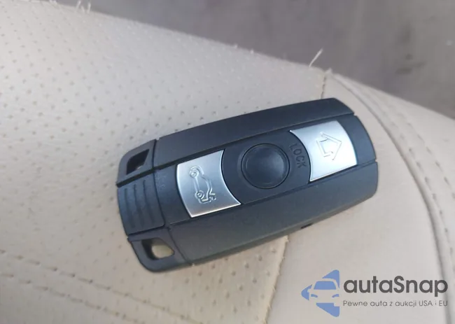 WBAVM1C51FV317219: 44536934