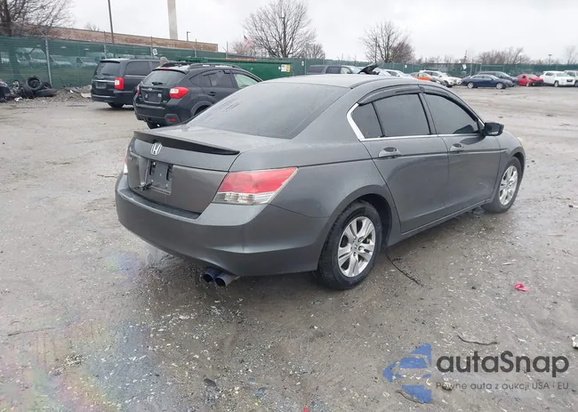 1HGCP26438A079864: 44536944