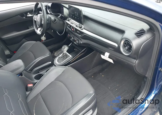 3KPF34AD5ME390570: 44537030