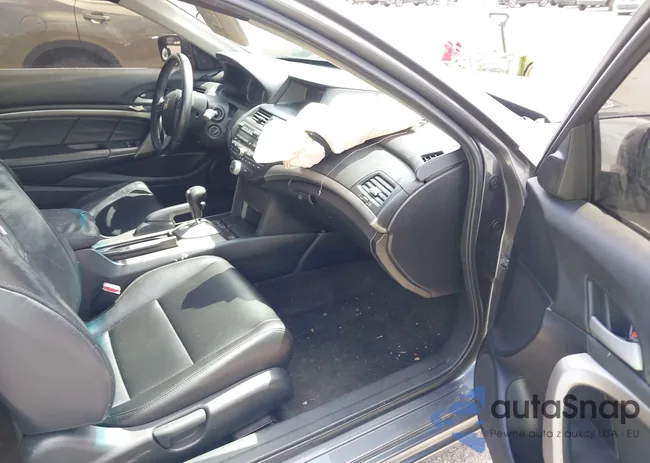 1HGCS12829A019710: 44537045