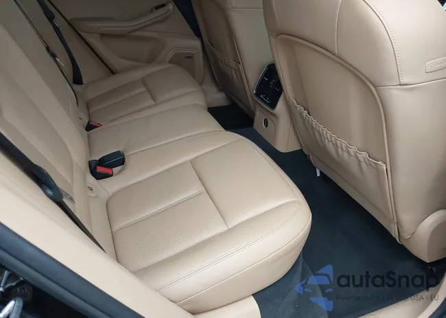 WP1AA2A58HLB07006: 44537107