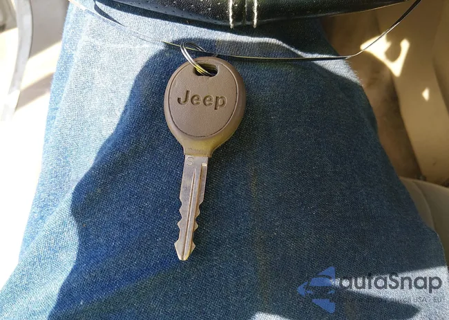 1C4NJPBA2ED717551: 44537118