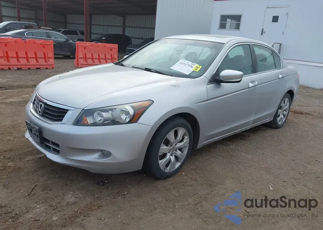 1HGCP3F88AA015902: 44537126