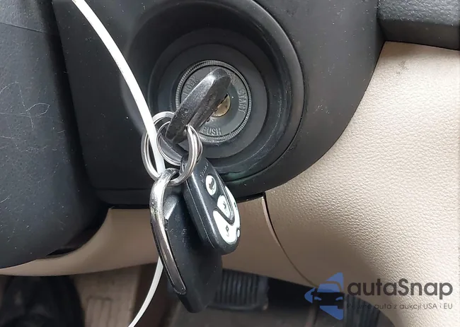 KNDMC233086046219: 44537158