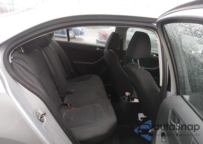 3VW1K7AJ7DM390951: 44537647