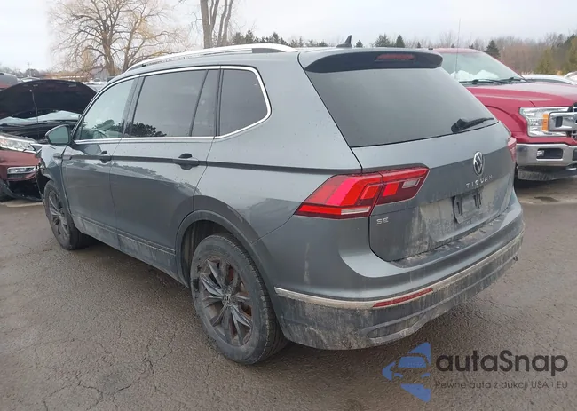 3VV3B7AX2RM128084: 44537708