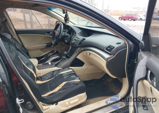 JH4CU2F63AC023652: 44537776