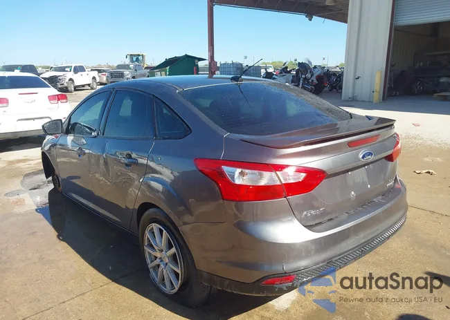 1FADP3F28DL247655: 44537887