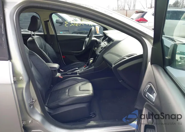 1FADP3F22GL235375: 44538023