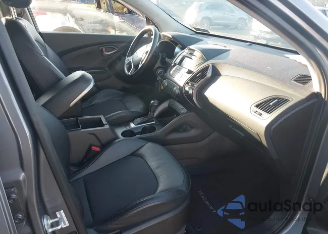 KM8JUCAG4EU890651: 44538162