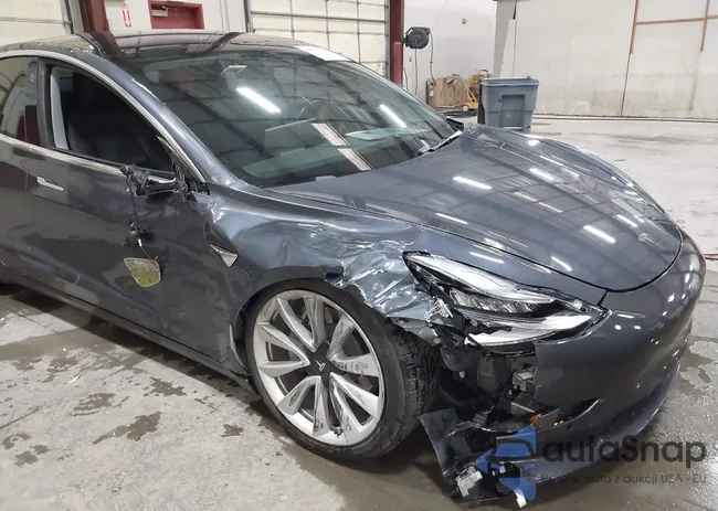 5YJ3E1EA3JF163024: 44537210