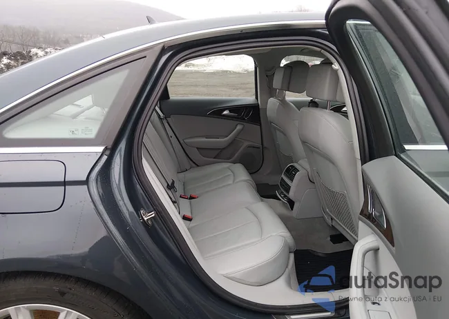 WAUFGAFC4EN082237: 44537379