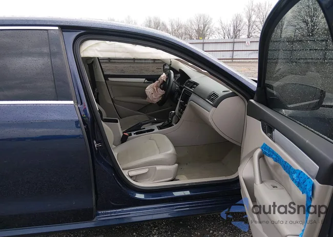 1VWBN7A39DC111353: 44537478