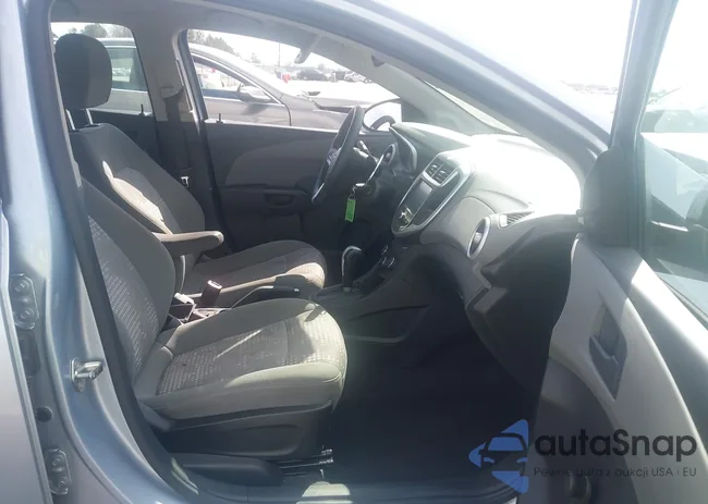 1G1JB5SH4H4144842: 44537575