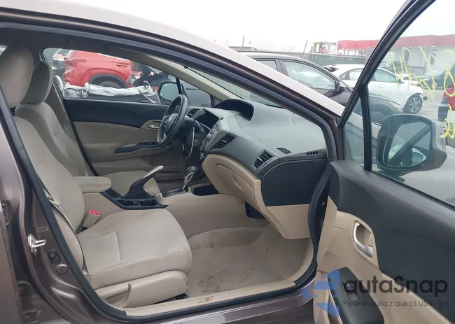 2HGFB2F57CH528932: 44538624