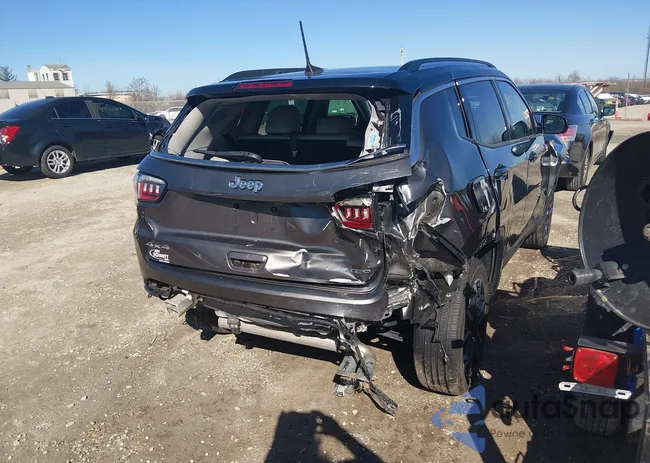 3C4NJDCB5NT169447: 44538632