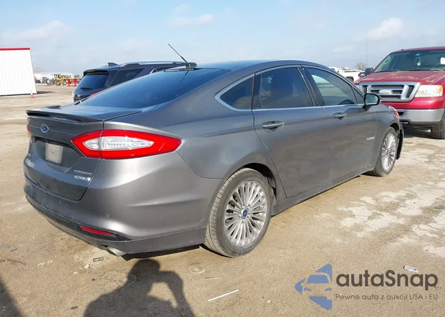 3FA6P0RU6ER121835: 44538774