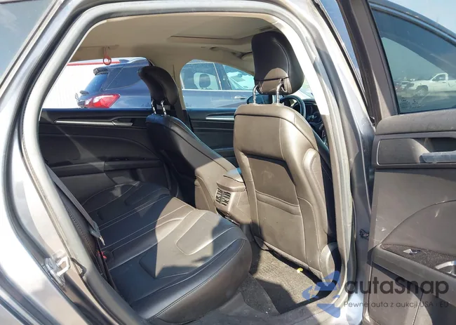 3FA6P0RU6ER121835: 44538774