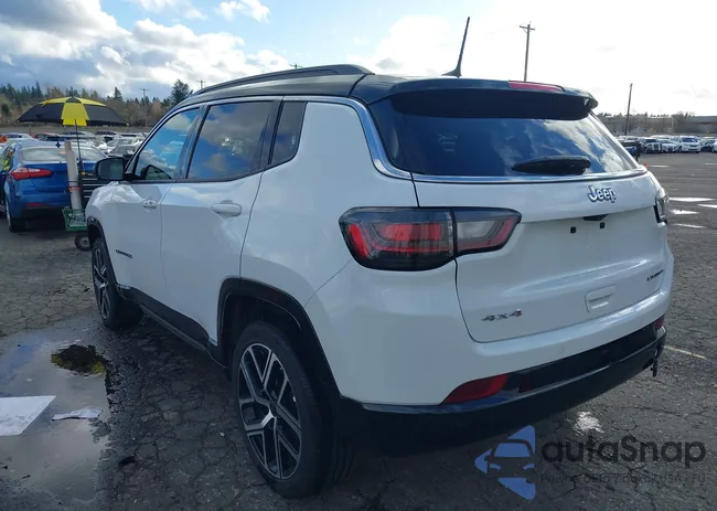 3C4NJDCN5ST613948: 44539727