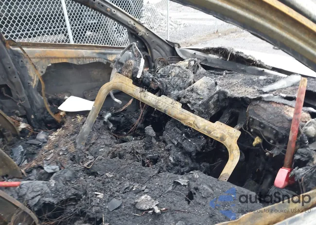 5XXGN4A76FG505079: 44539821