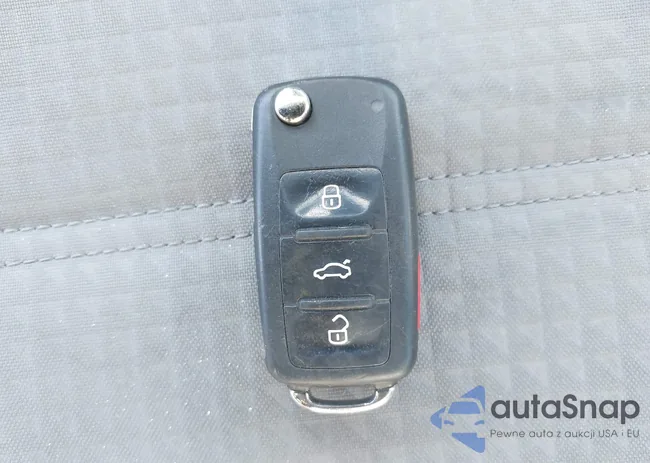 3VW2B7AJ8HM304671: 44540080