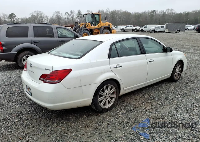 4T1BK36B88U319143: 44540988