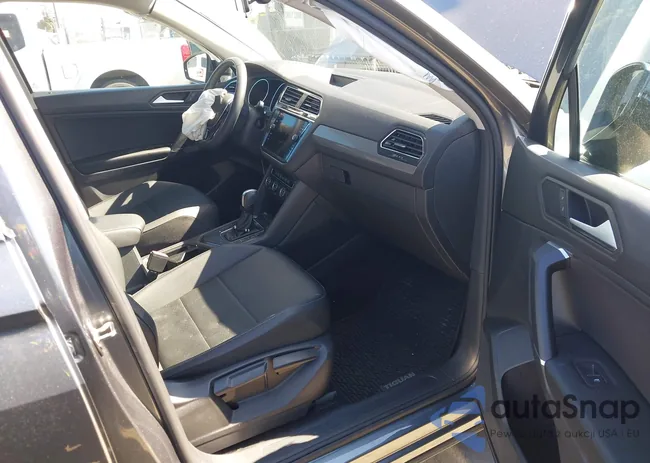 3VV3B7AX5LM014863: 44540231