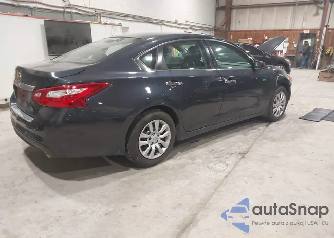 1N4AL3AP2GN332629: 44540244