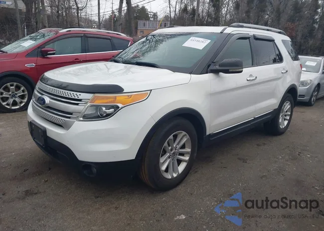 1FMHK8D89BGA17025: 44540282