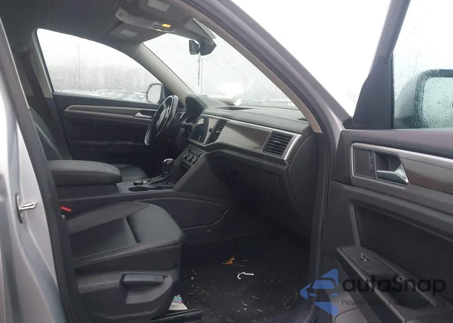 1V2LR2CA6JC548330: 44541841