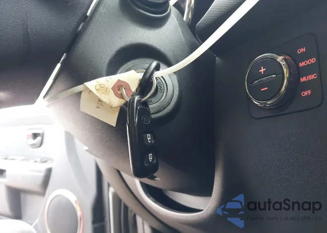 KNDJT2A21A7109244: 44541881