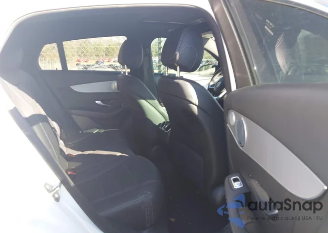 WDC0J4KB4KF588689: 44541924