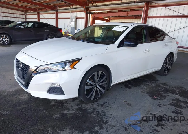 1N4BL4CW6KN318367: 44541965