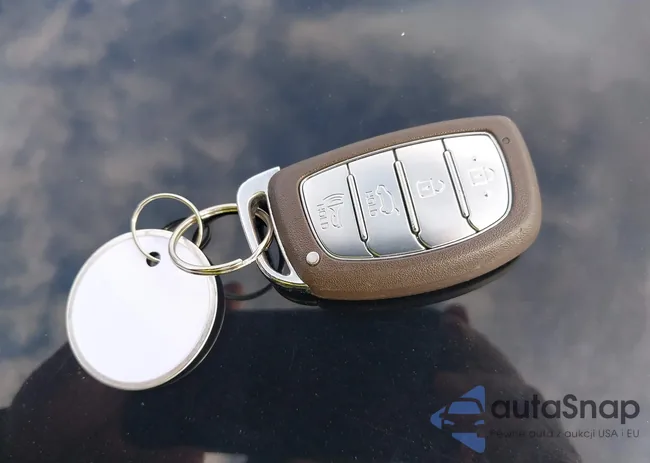 KMHC65LC3LU220160: 44542035