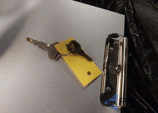 JT4RN50R2J5136137: 44541178