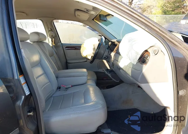 1LNHM81W9YY846208: 44541212