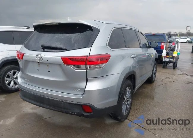 5TDKZRFH0JS548370: 44541324