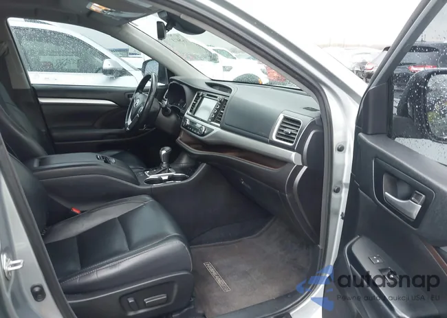 5TDKZRFH0JS548370: 44541324