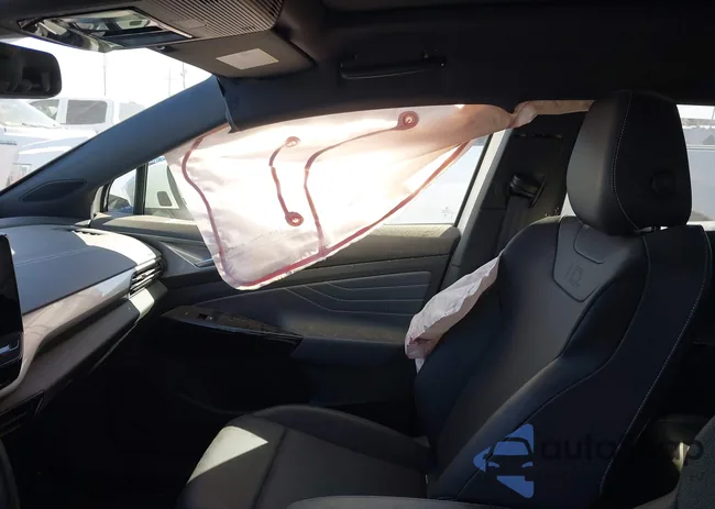 1V2VMPE88PC033613: 44542785