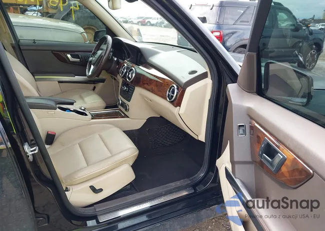 WDCGG8JB0DF961879: 44542870