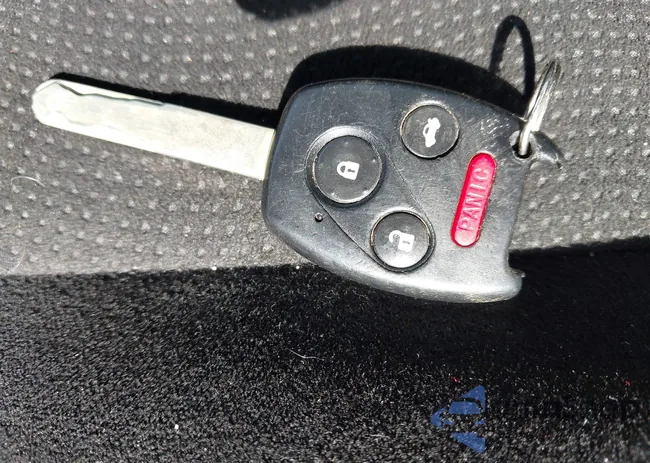 1HGCP26789A064448: 44542883