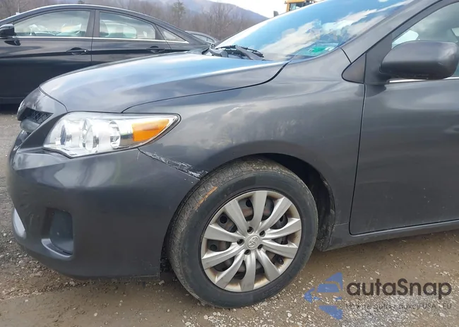 2T1BU4EE8DC921547: 44542964