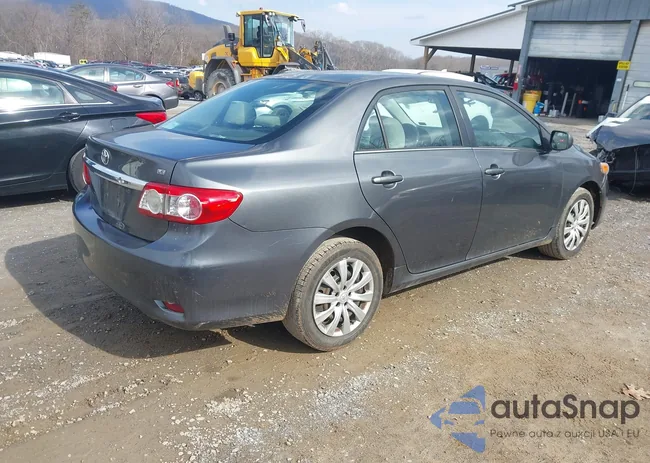 2T1BU4EE8DC921547: 44542964