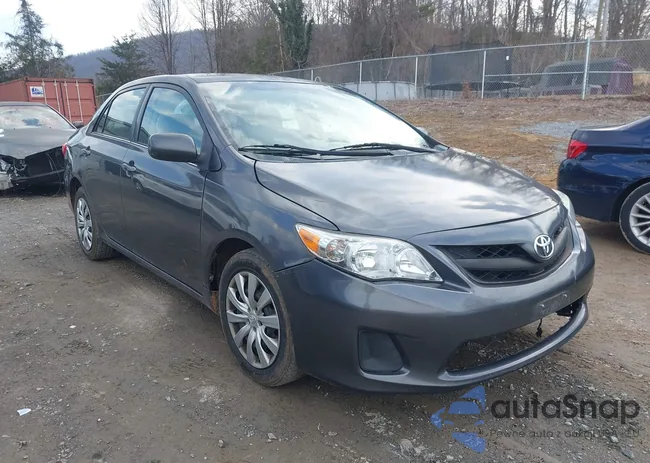 2T1BU4EE8DC921547: 44542964