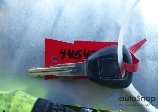 1HGEM22921L064883: 44542278